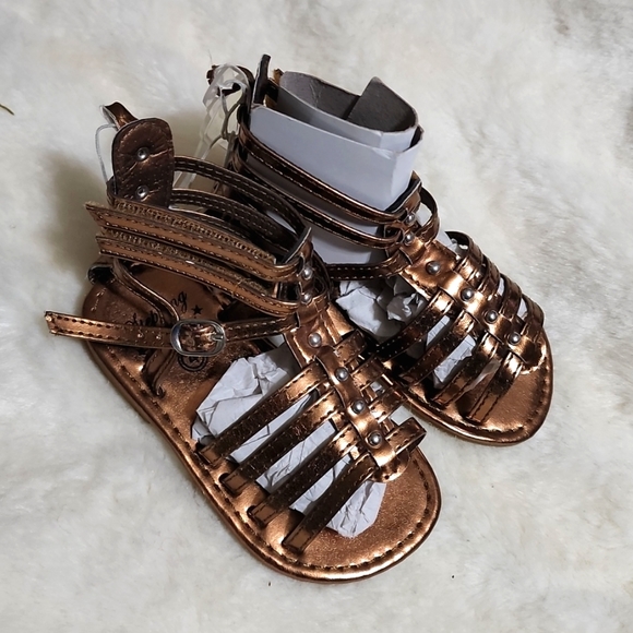 COPPER Strappy Sandals NWTS  Size 4 ADORABLE Stepping Stones - Picture 1 of 5